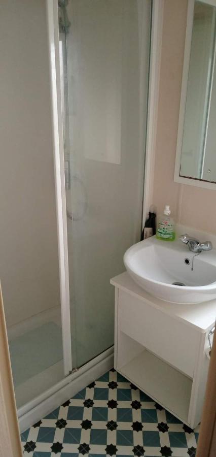 Caledonian Caravan Jaywick Sands Экстерьер фото