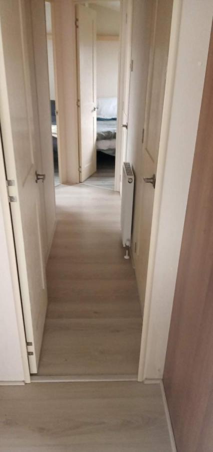 Caledonian Caravan Jaywick Sands Экстерьер фото