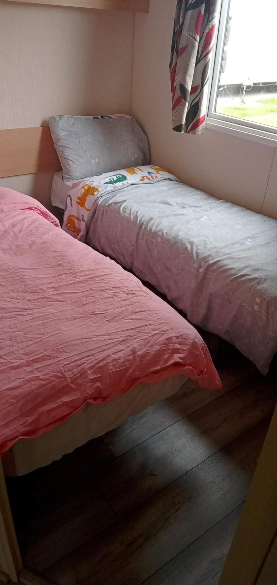 Caledonian Caravan Jaywick Sands Экстерьер фото
