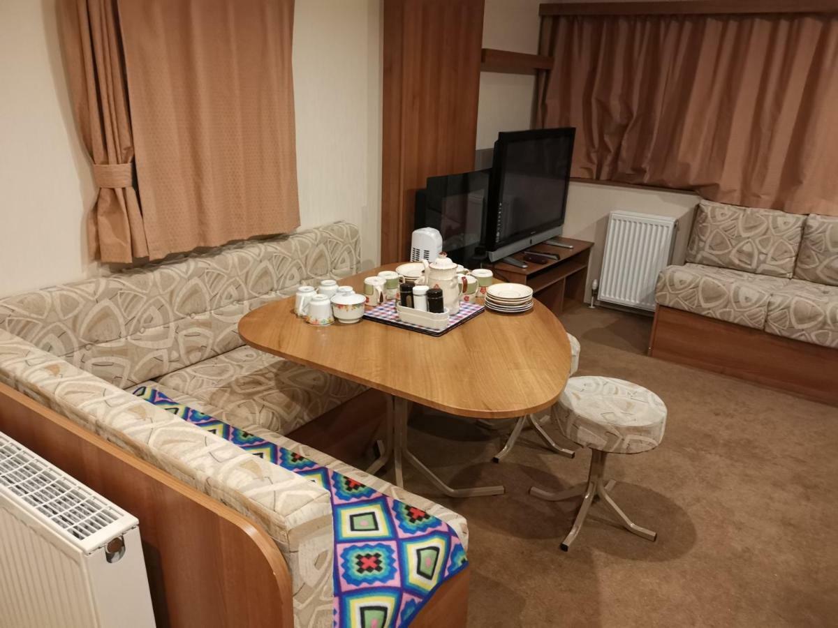 Caledonian Caravan Jaywick Sands Экстерьер фото